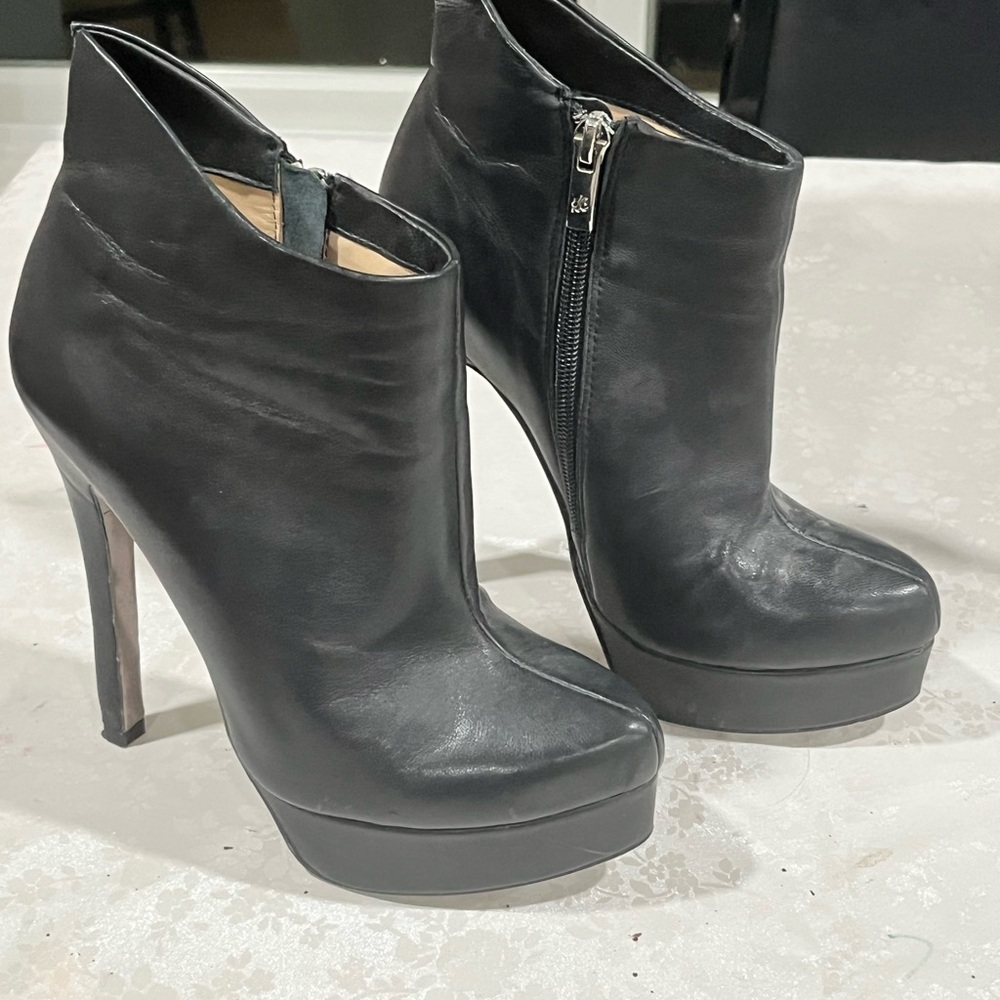 Ankle boots